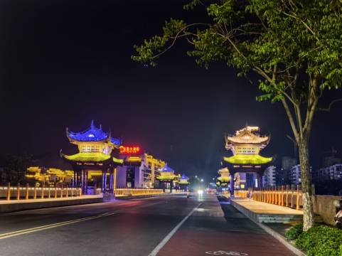 婺源风禾桥畔民宿(婺源文化广场景观桥店)图片