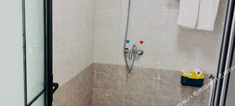 共和赏星·赏月民宿(黑马河店)图片