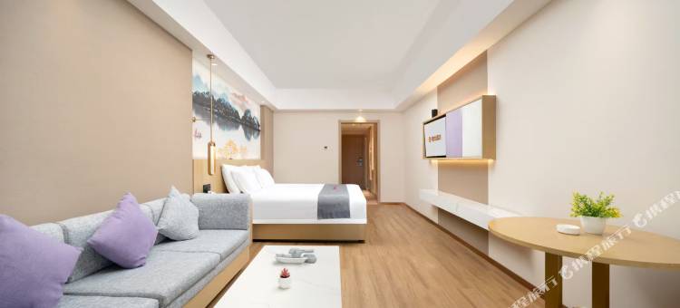 禾怡精选酒店(鞍山火车站万象汇店)图片