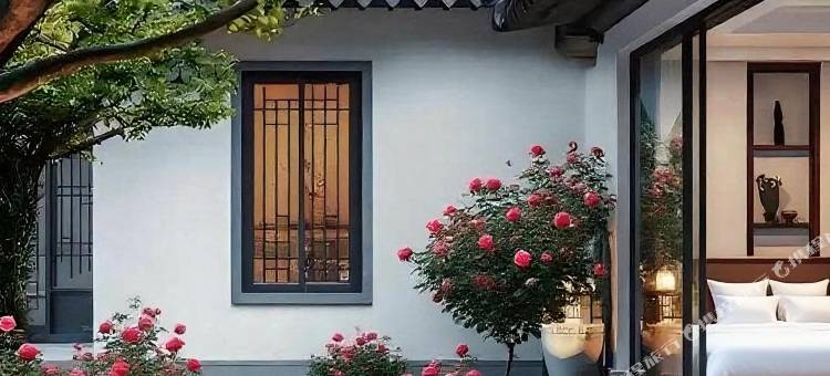 平行世界庭院酒店图片