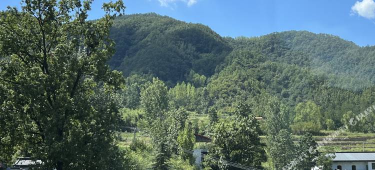 偶遇山居图片