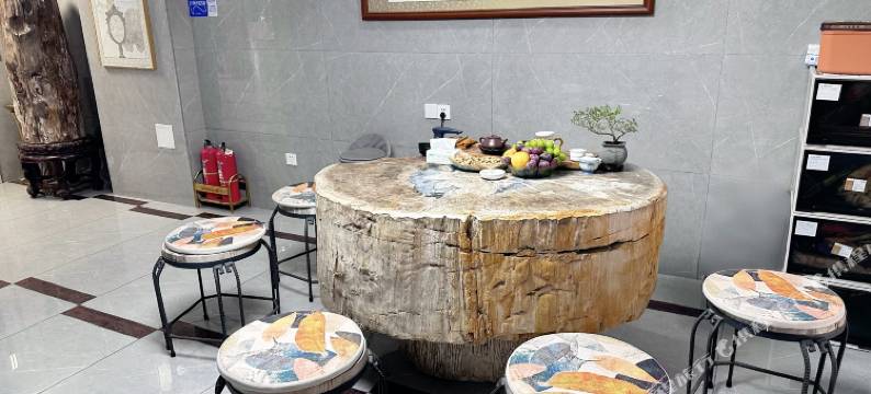 防城港海金风尚酒店(高铁北站店)图片