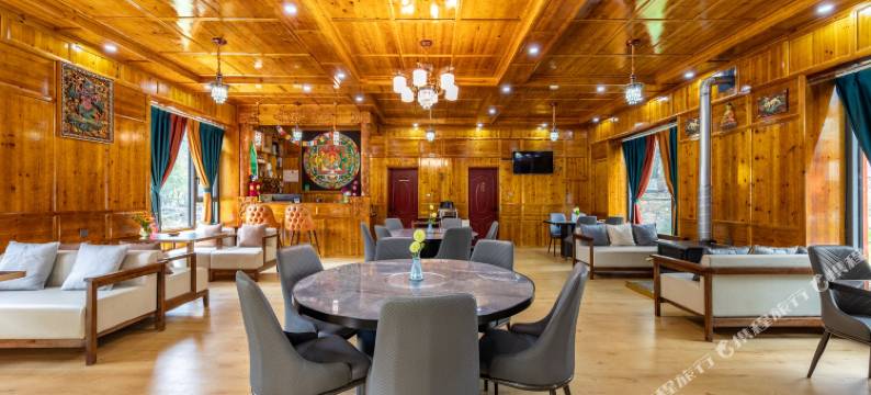 康定甲根坝宗宫·精品民宿图片