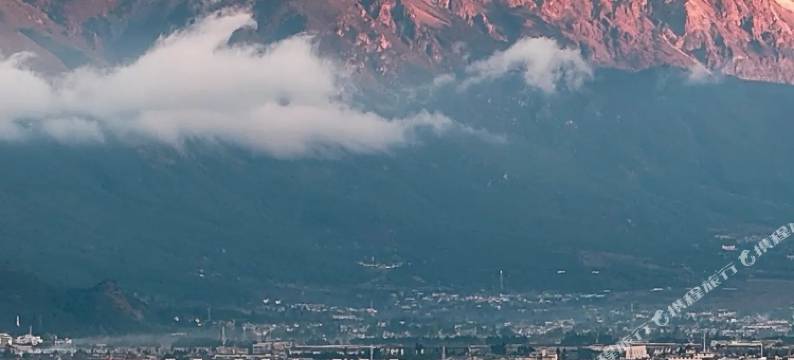 锦时·胭雨桃花雪山观景客栈(古城四方街店)图片