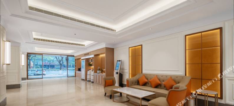 维也纳酒店(中山利和广场市政府店)图片