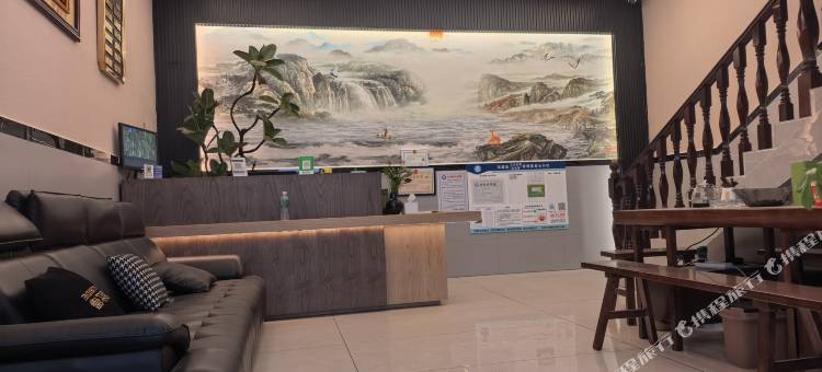 洱源炼铁明月酒店(三中店)图片