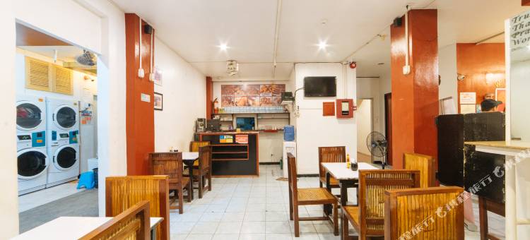 红门酒店@涅槃宾馆(RedDoorz @ Nirvana Pension House)图片