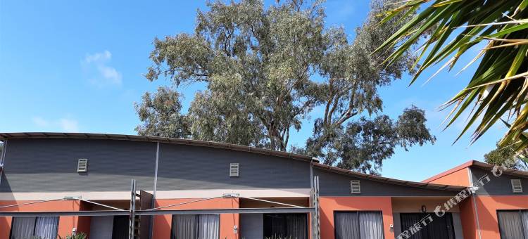 雄伟绿洲公寓(Majestic Oasis Apartments)图片