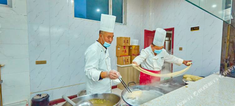 高台金润国际酒店图片