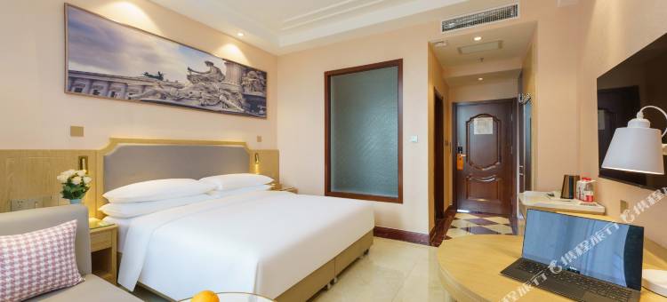 维也纳3好酒店(鄂尔多斯东胜动物园店)图片