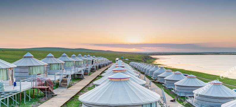 呼伦贝尔陈巴尔虎旗白音盟古乐蒙古包营地图片