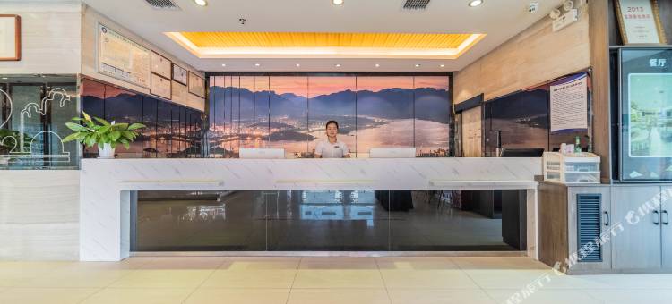 丽橙酒店·悦(宜昌滨江公园解放路步行街店)图片