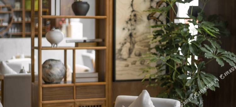 丽景尚雅酒店(巴中容邦万达广场店)图片