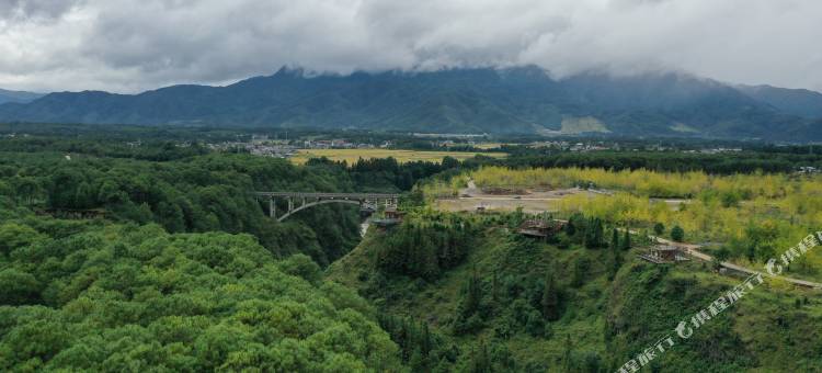 腾冲银杏小镇半山悬崖酒店图片