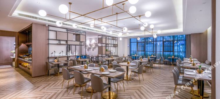 郑州会展中心五栋大楼桔子水晶酒店图片