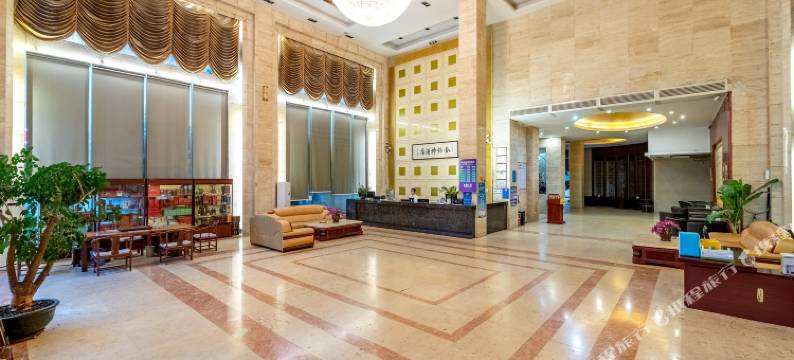 金铂特假日酒店(常平东莞东站店)图片