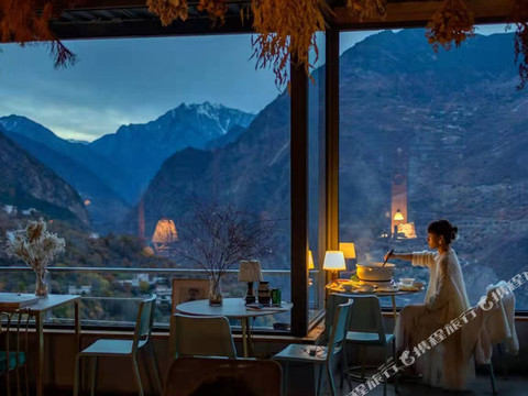 丹巴空山民宿(中路藏寨店)