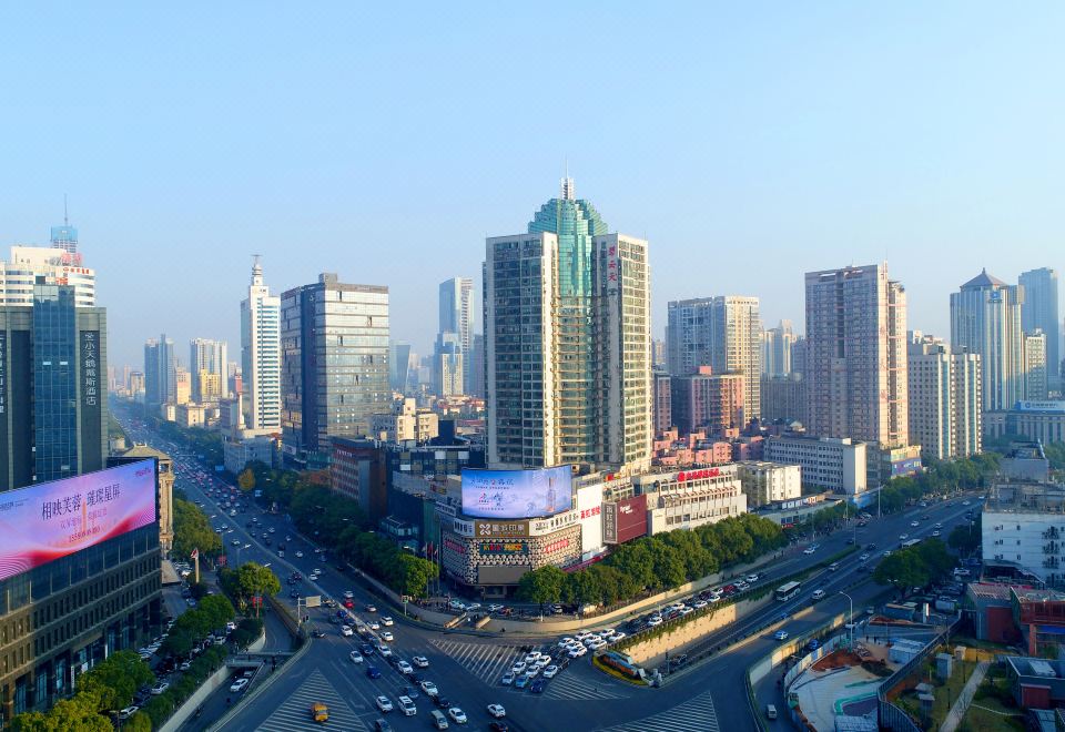 凯里亚德酒店(长沙省政府店)外景图