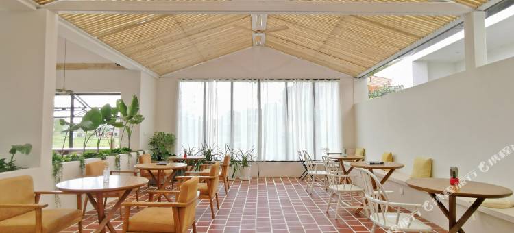 北之野设计师民宿Lotusland Hotel(青龙山码头店)图片