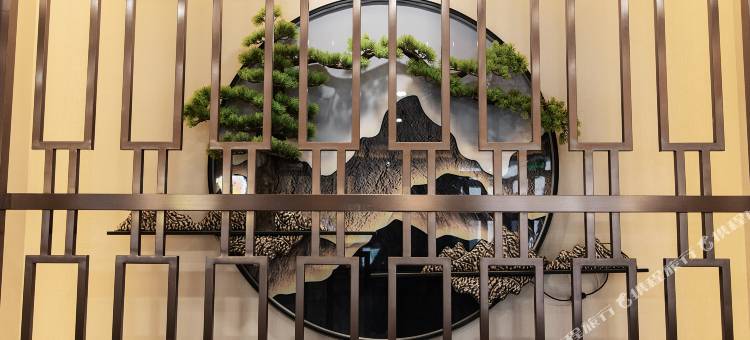 营山新煌城酒店(营山站白塔公园店)图片