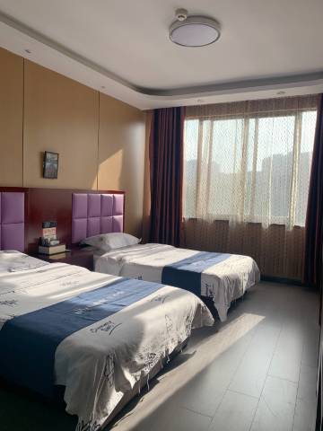 如家华驿精选酒店(洛阳嵩县白云大道店)