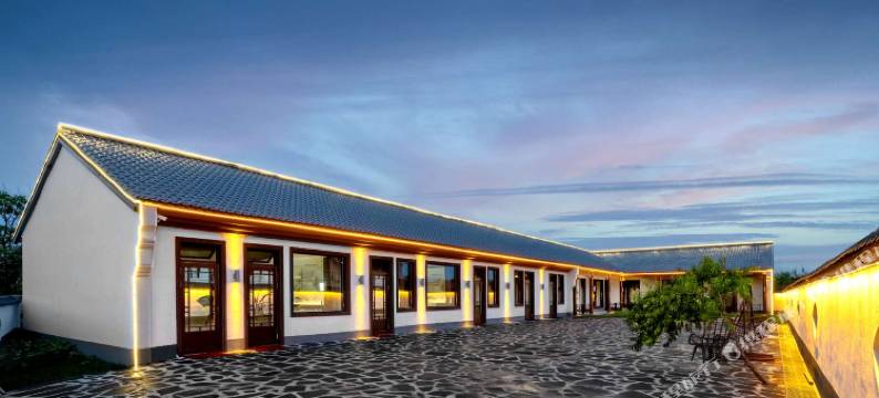 镜泊湖纳山纳水酒店图片