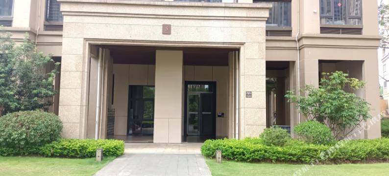 蔚莱民宿(龙光玖珑府店)图片