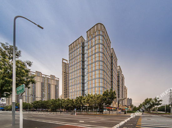 艺龙瑞云酒店(北京环球度假区华业东方玫瑰店)