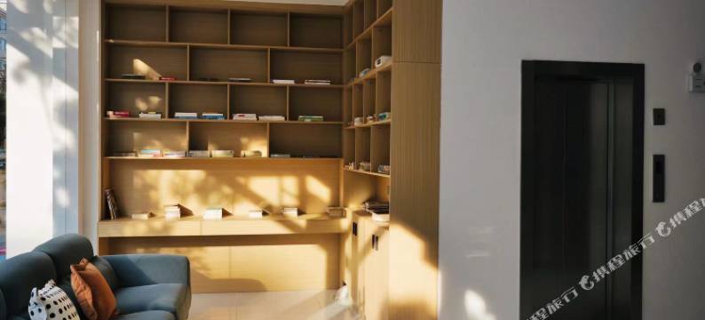 森巷酒店(大理洱海公园高铁站店)图片