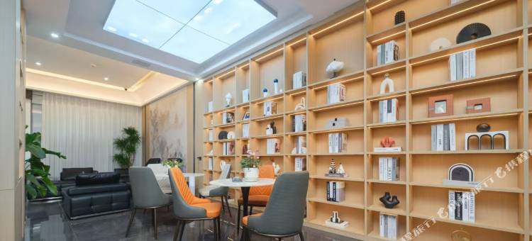 致雅轻奢酒店(汝南汽车站店)图片