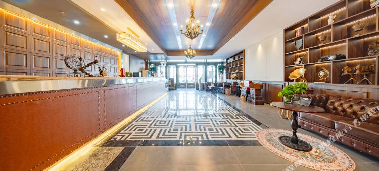 西鹿臻选酒店(海西州大柴旦店)图片