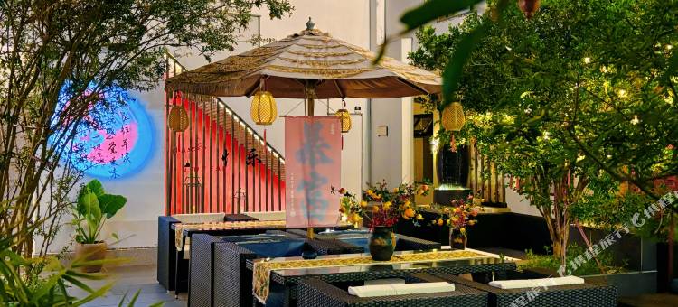 蝉意民枫民宿(中山崖口店)图片