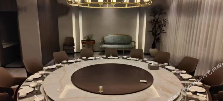 隆化热河山语温泉酒店图片