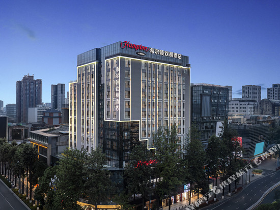 昆明南屏街希尔顿欢朋酒店