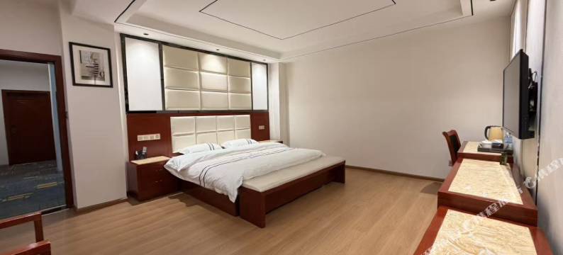 柏瑞酒店(保山五洲国际广场店)图片