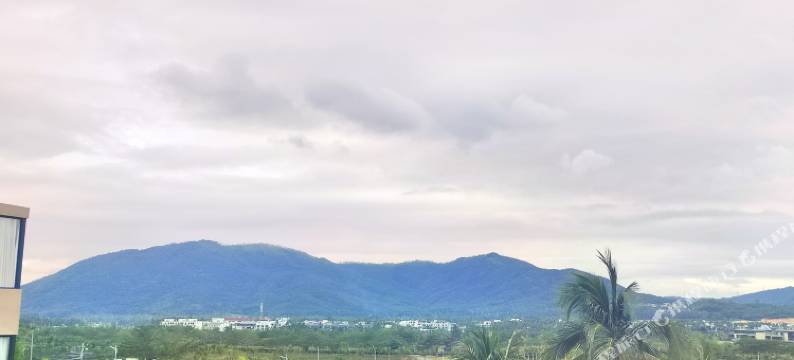 三亚亚龙湾静莱套房度假院子图片