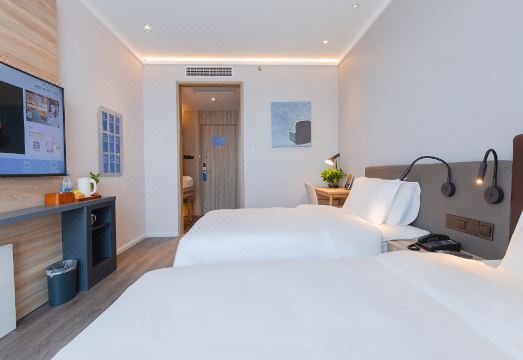 HanTing Premium Hotel (Qingdao North Railway Station Yongping Road Subway Station) Hotel Overview