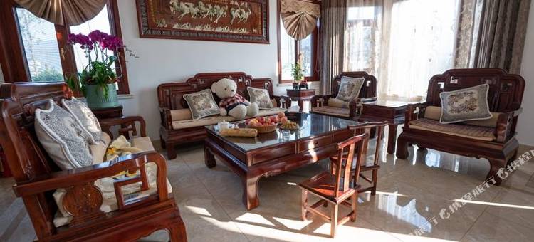 江山蓝天白云民宿图片