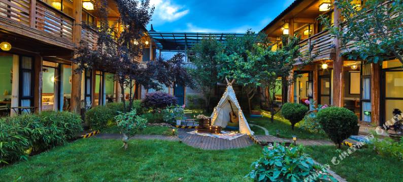 丽江束河美丽岛客栈图片