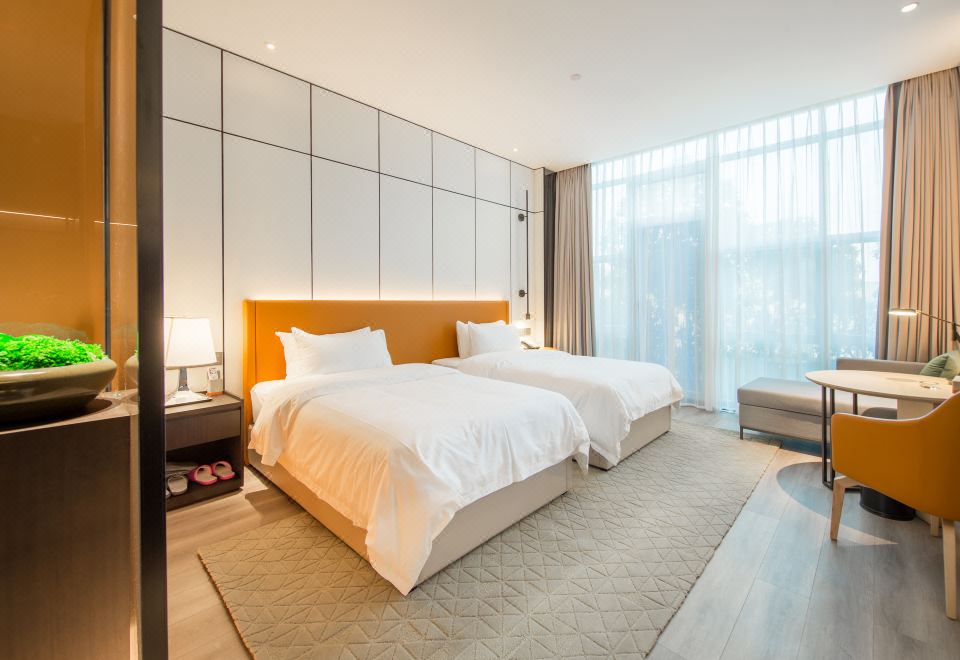 Shehong Xinyue Riverside Holiday Hotel Hotel Overview