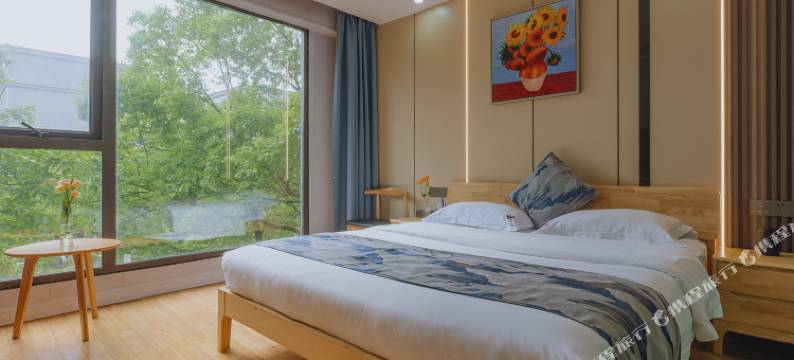 甜忆精品酒店(长沙医学院店)图片