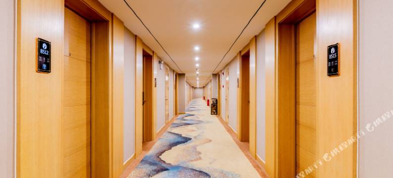 伊正酒店(呼和浩特万达广场市政府地铁站店)图片