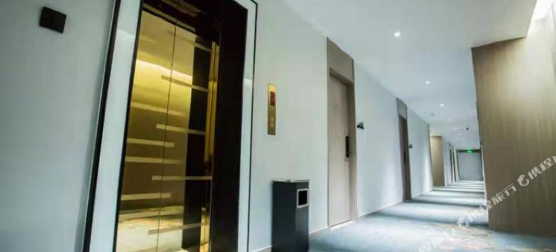 明君轻奢酒店(阜阳火车站店)图片