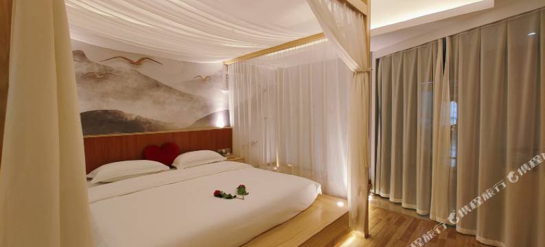 罗曼主题酒店(漳州万达广场店)图片