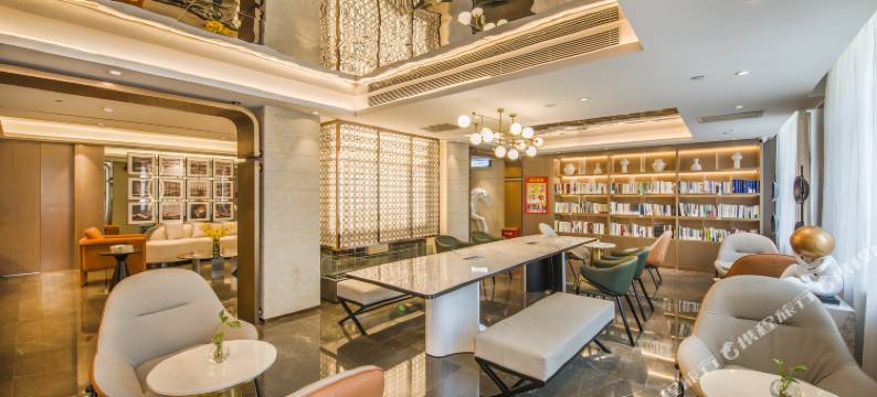 美一豪酒店(乌鲁木齐医学院中营工地铁站店)图片