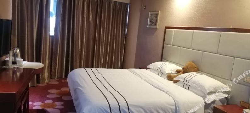 疆郡精品酒店(吉木萨尔店)图片