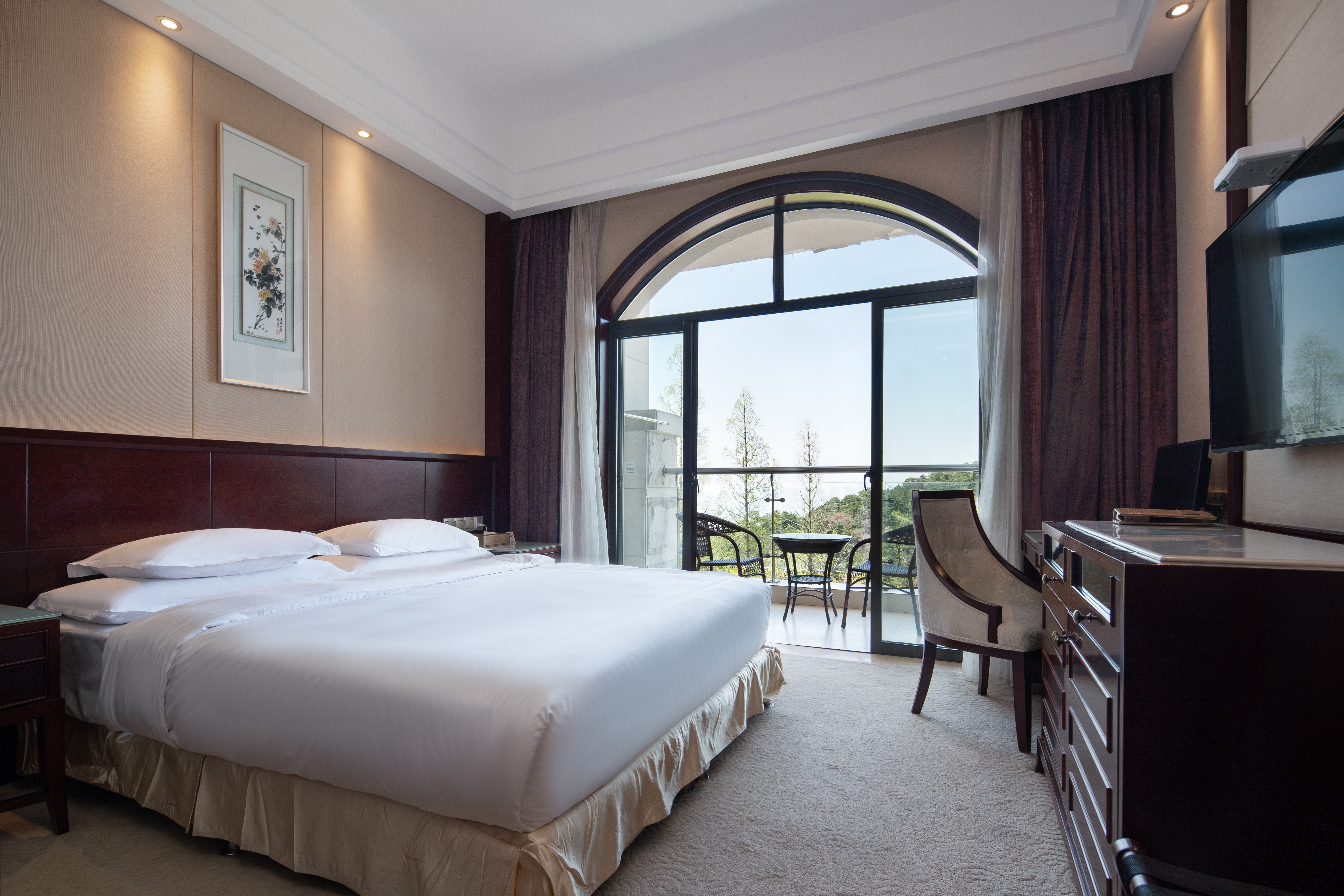 Holiday Way Resort LushanHotel Overview