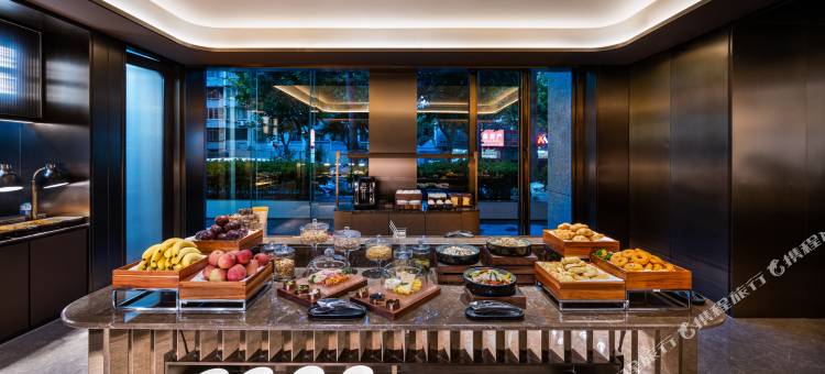 上海陆家嘴金融中心桔子水晶酒店图片