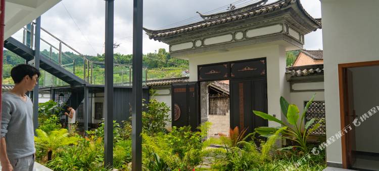 腾冲半山居客栈(热海景区店)图片