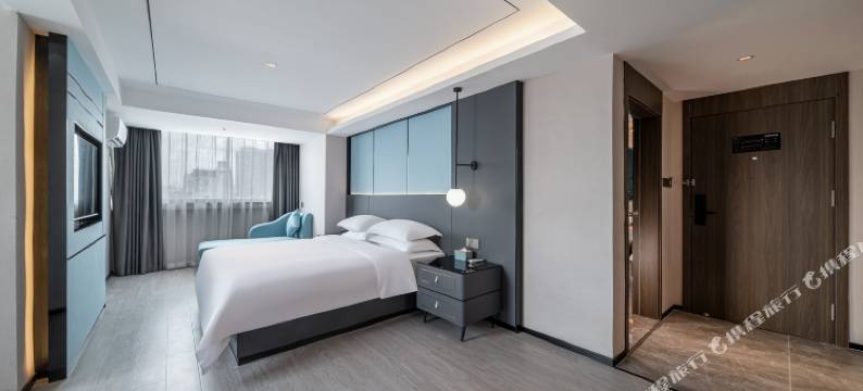 多曼·青悦酒店(南宁火车站明秀路地铁站店)图片